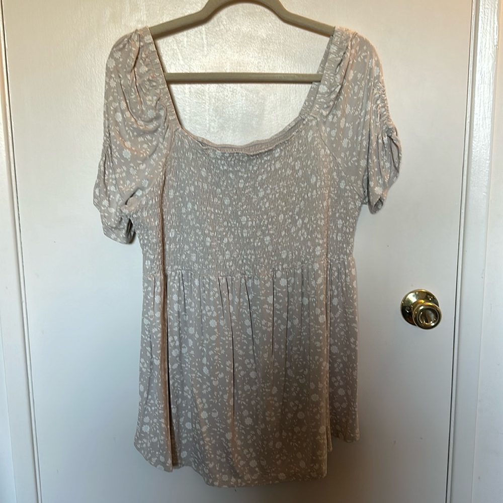 Floral maternity top